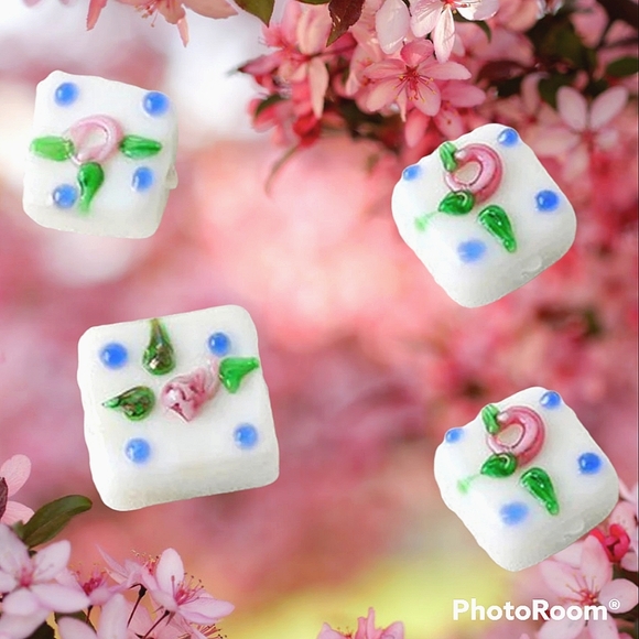 HANDMADE by me bracelet & earring set with floral glass square & acrylic beads. - Picture 5 of 6